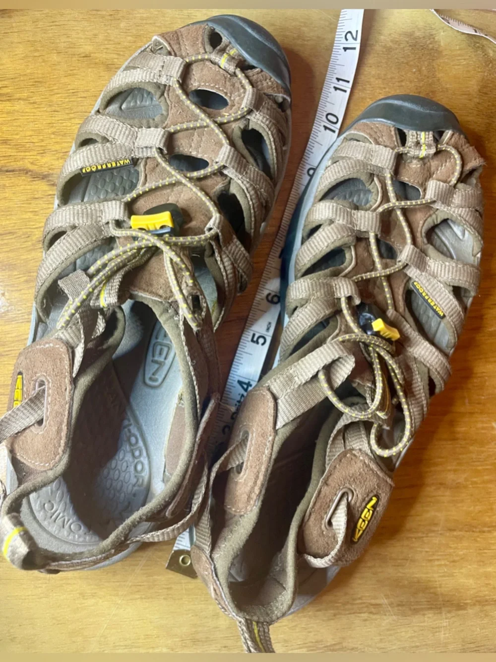 Keen Whisper Size 10 Waterproof Sport Sandals - Hiking Outdoor Comfort
